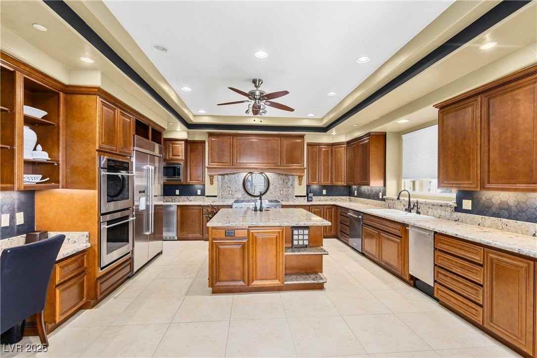 9145 Tesoras Dr #401 - Photo 3 of 50