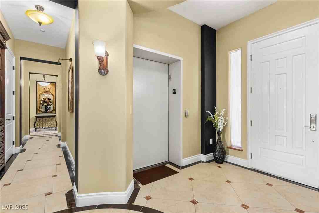 9145 Tesoras Dr #401 - Photo 4 of 50