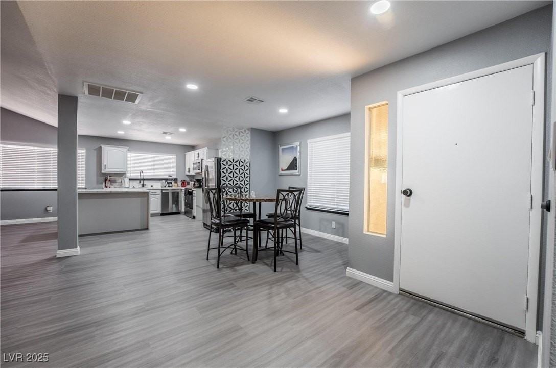 7439 Trudy Ln - Photo 5 of 50