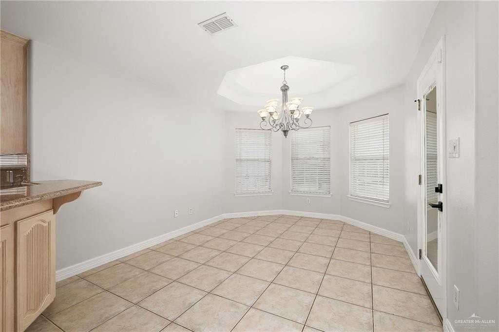 5106 N 24th Ln - Photo 5 of 15