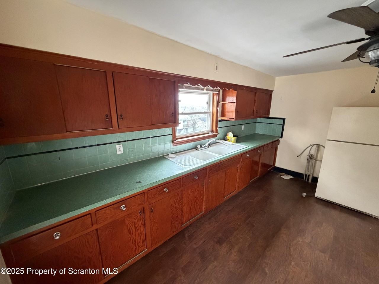 149 Tompkins St Unit 2 #2 - Photo 3 of 11