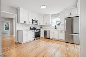 featured image of 21 Hillside Avenue