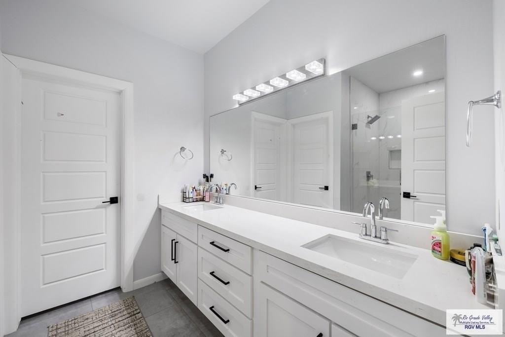 9175 Lake Charles Drive - Photo 3 of 17