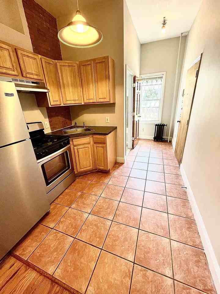 313 5th Street #1 - Photo 2 of 12