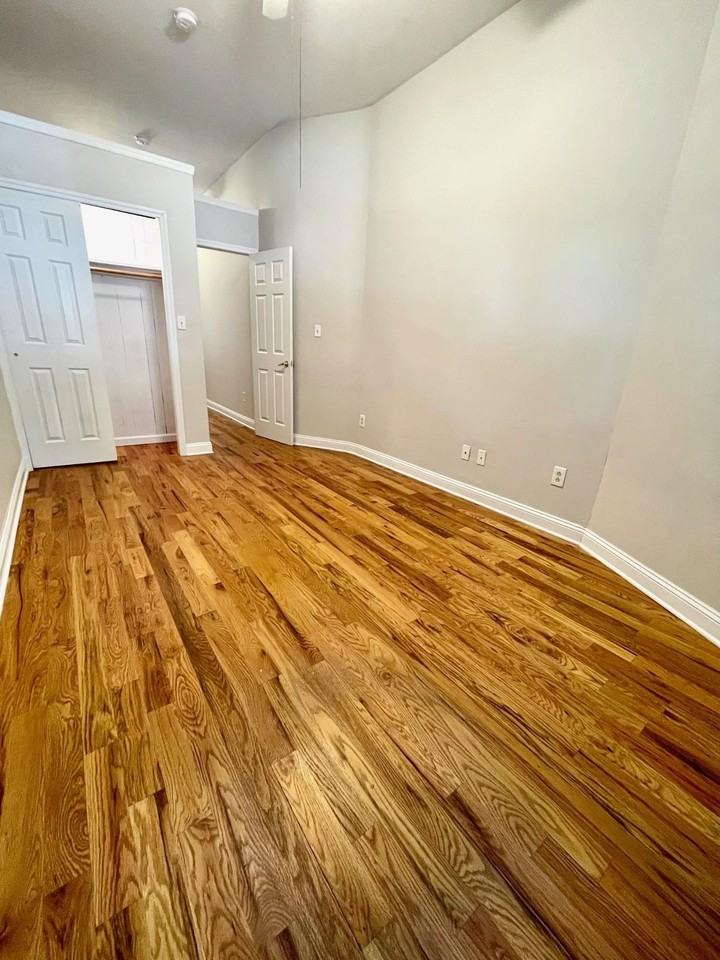 313 5th Street #1 - Photo 4 of 12