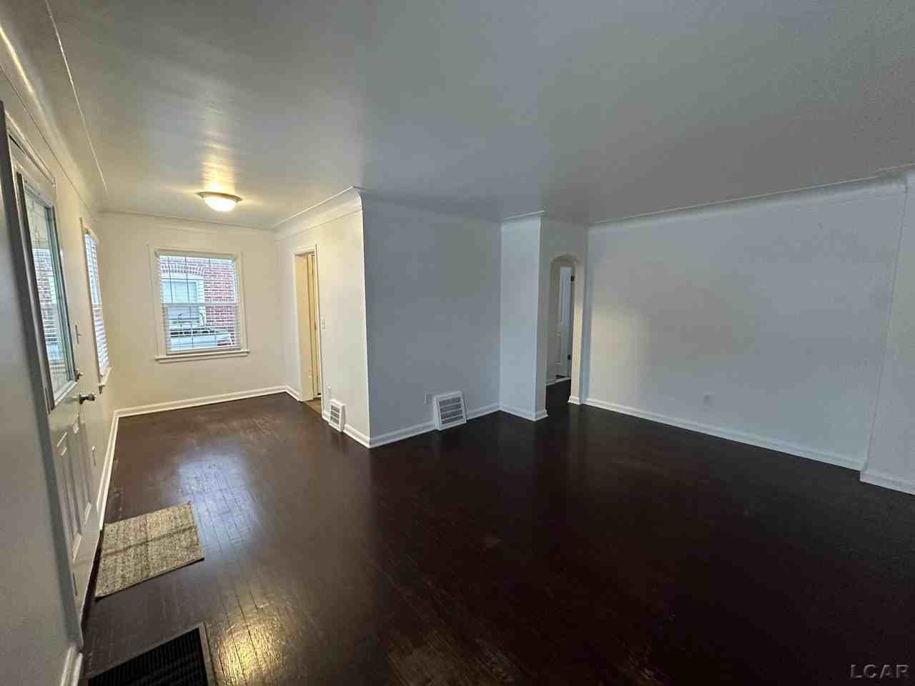 530 Northwestern Dr - Photo 6 of 10