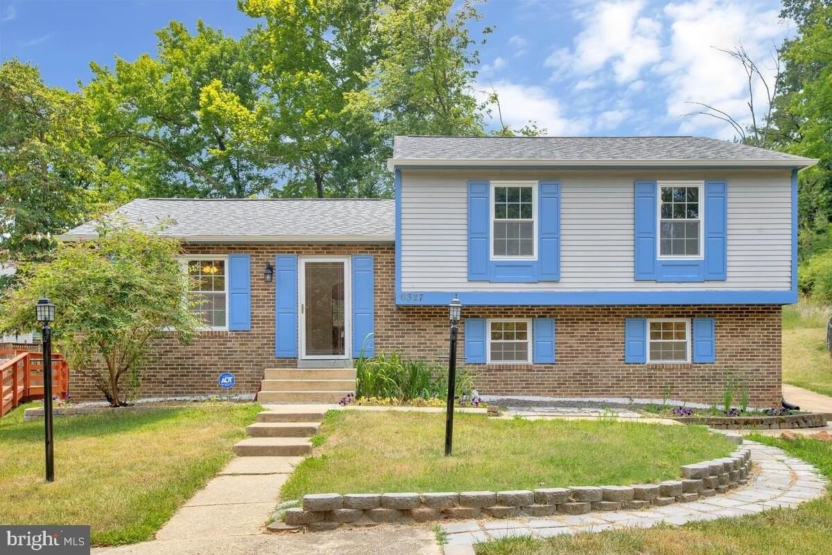 6327 Joslyn Place - Photo 4 of 44