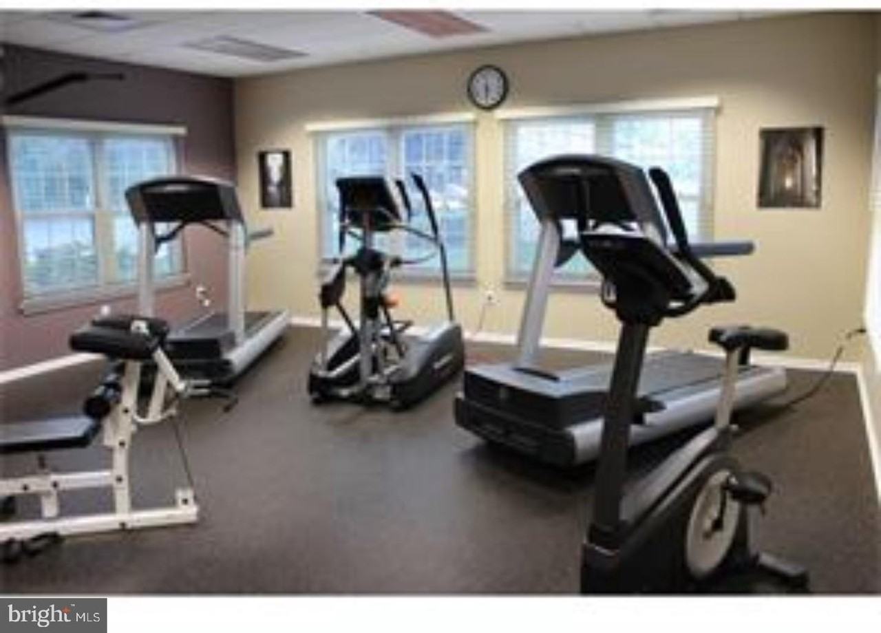 296 Tavistock - Photo 2 of 21