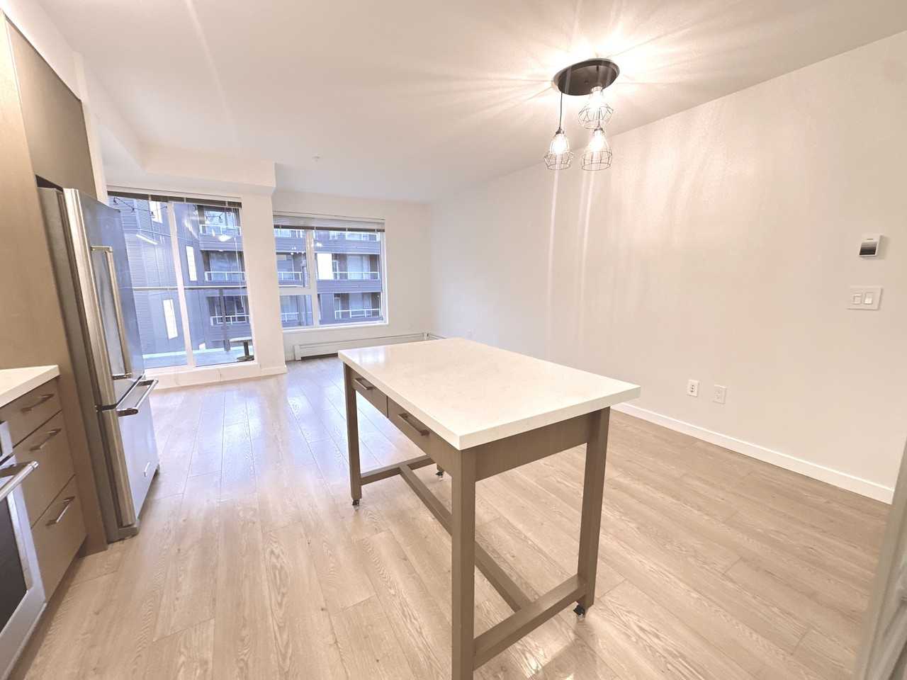 384 East 1st Avenue #602 - Photo 4 of 24