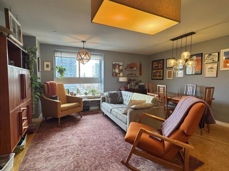 212 212 South Oxford Street - Photo 4 of 10