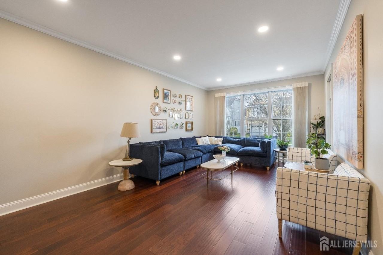 2 Spinnaker Dr - Photo 4 of 25