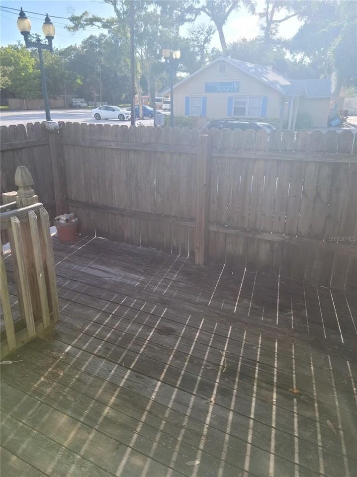 311 N Osprey Ave - Photo 3 of 15