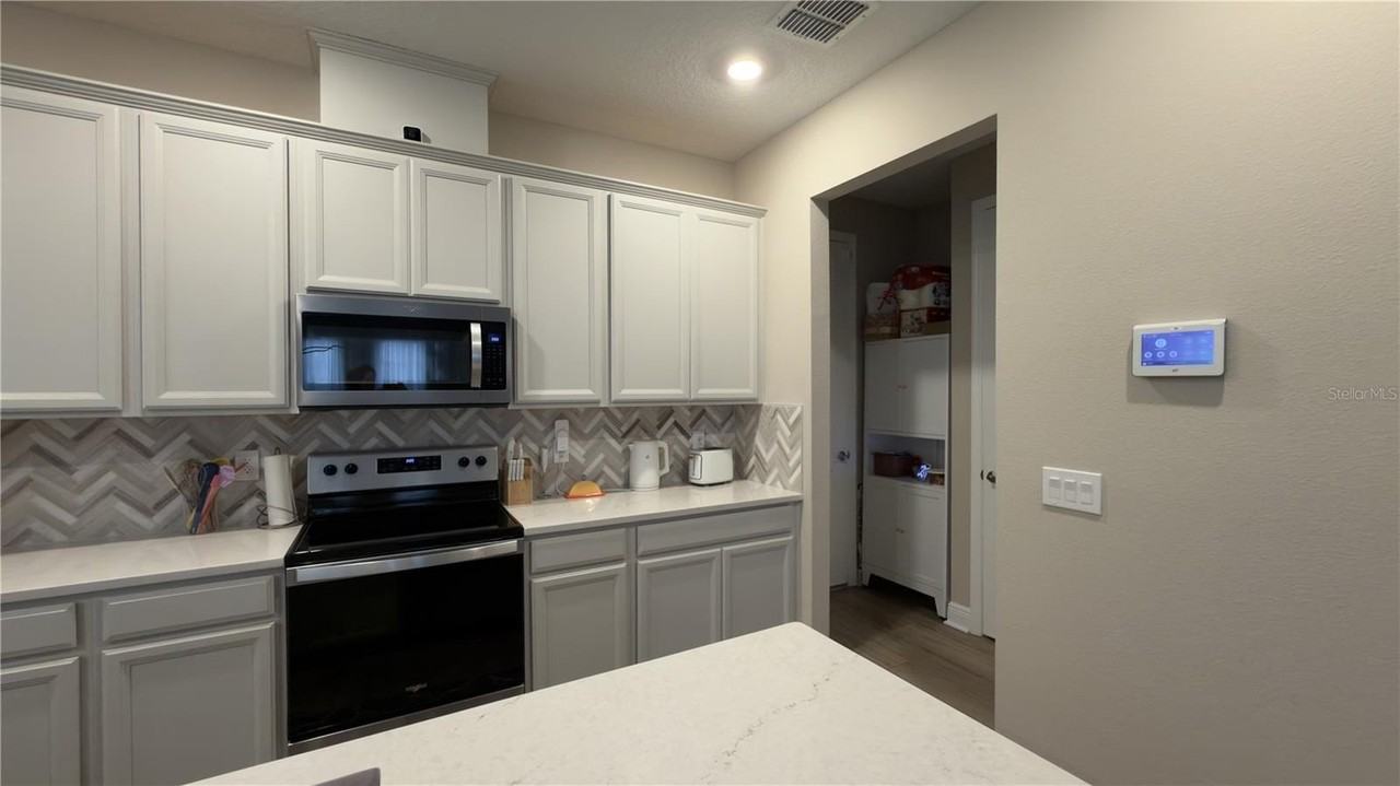 14391 Braemar Street - Photo 7 of 30