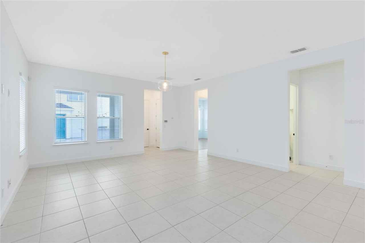 8250 Nemours Parkway - Photo 6 of 41