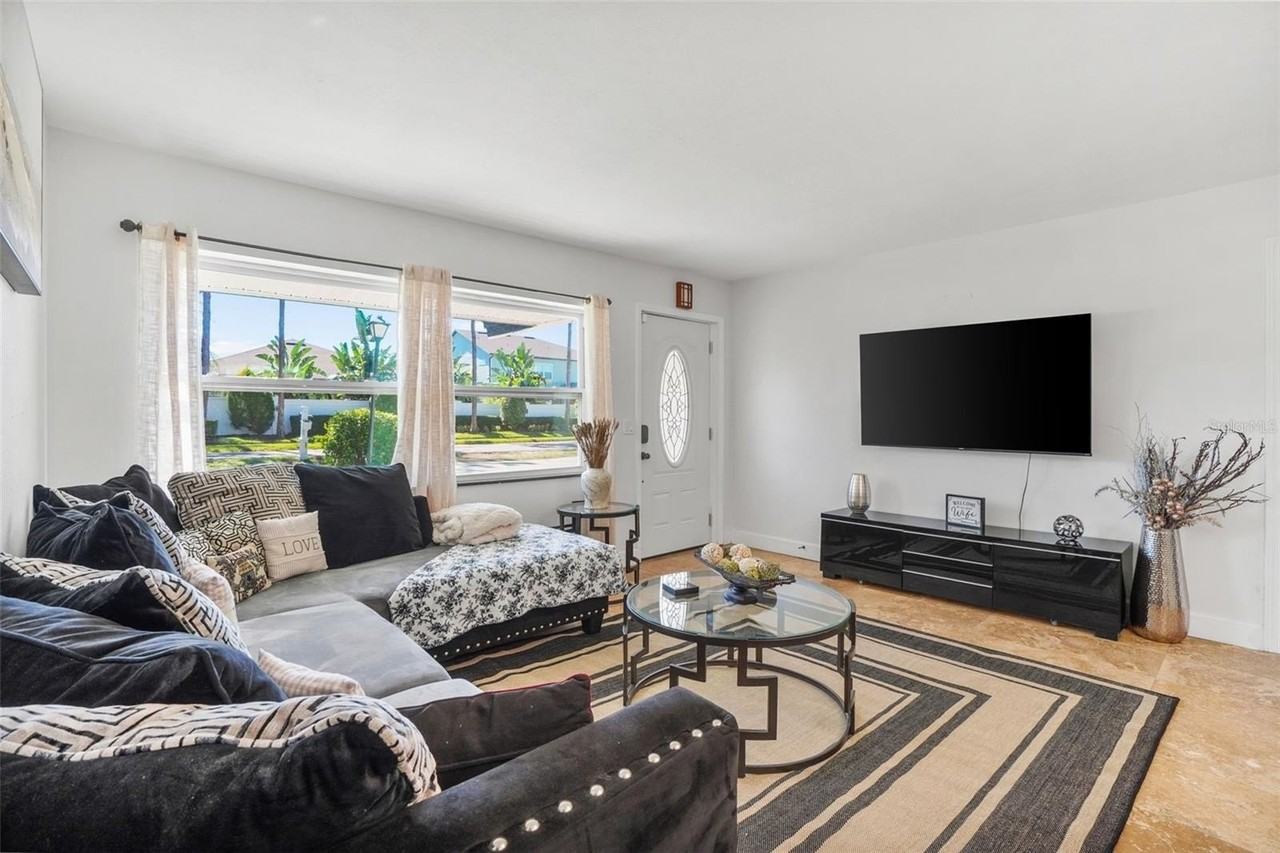 1850 W Lake Brantley Rd - Photo 5 of 29