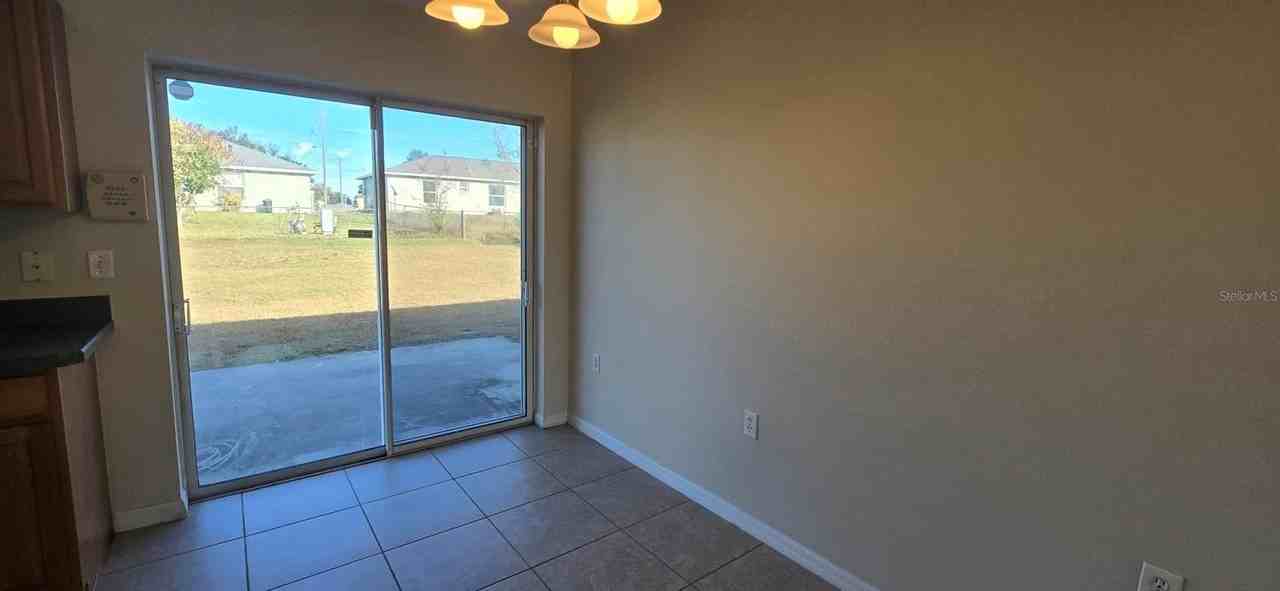 139 Juniper Loop - Photo 4 of 13