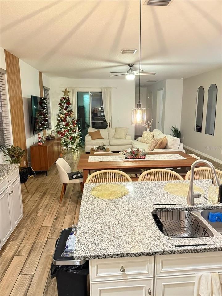 15379 Shonan Gold Dr - Photo 4 of 19