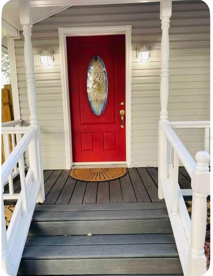 2521 Lorraine St - Photo 3 of 28