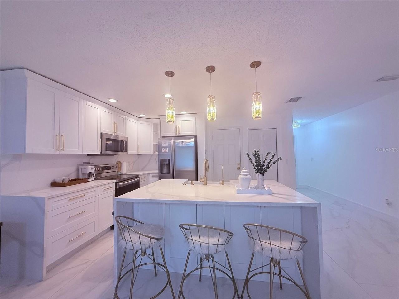 4309 Winding River Way - Photo 6 of 27