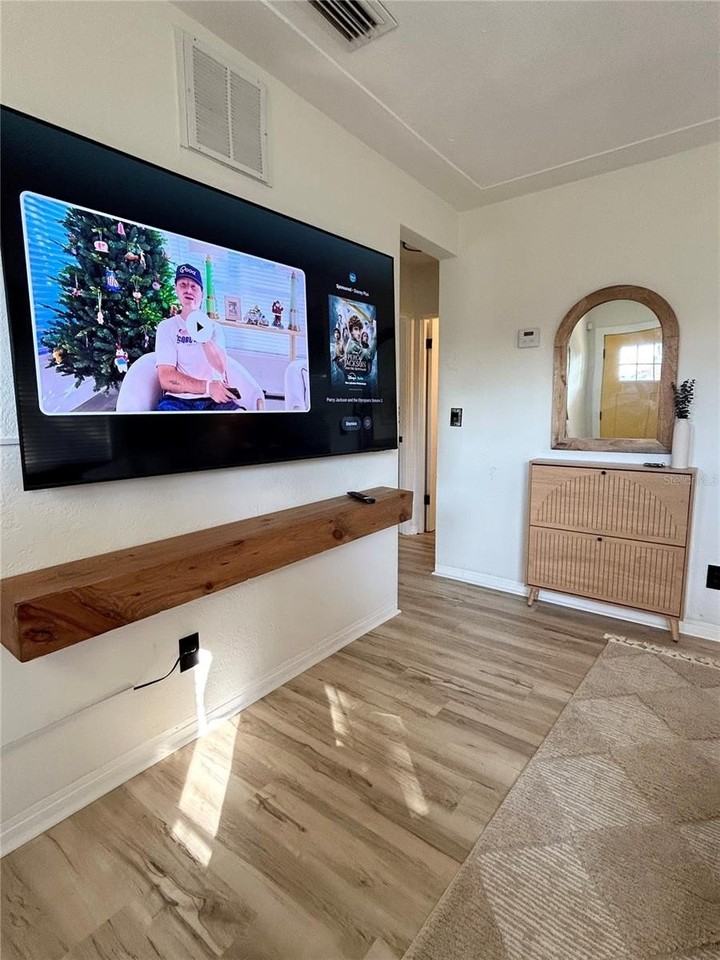 4619 19th Ave S - Photo 3 of 20