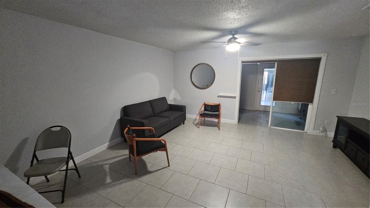 3918 Oak Limb Ct - Photo 3 of 21