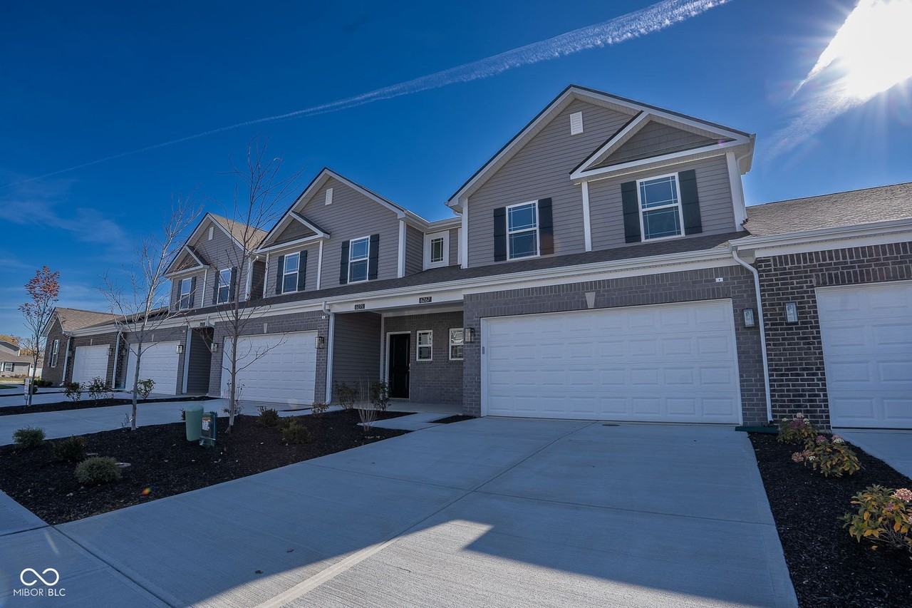 6267 Wasco Dr - Photo 2 of 27