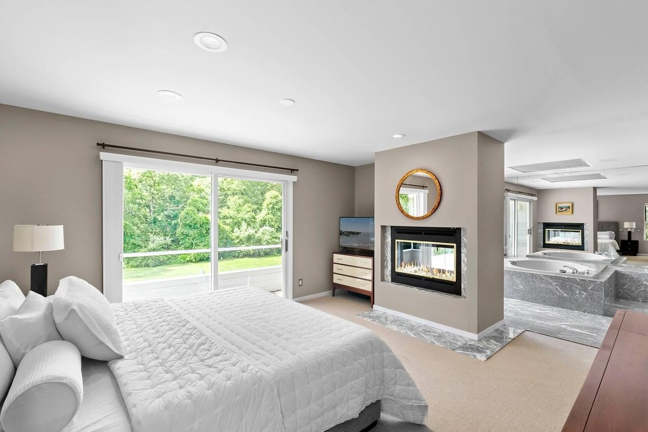 10 Fox Hollow Dr - Photo 7 of 21