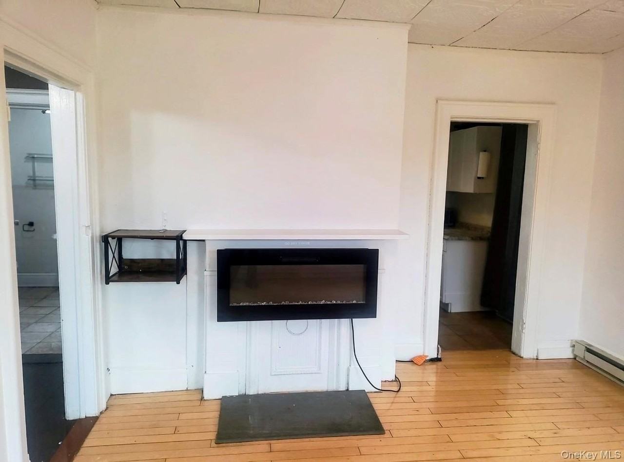 64 Brookside Ave - Photo 4 of 17