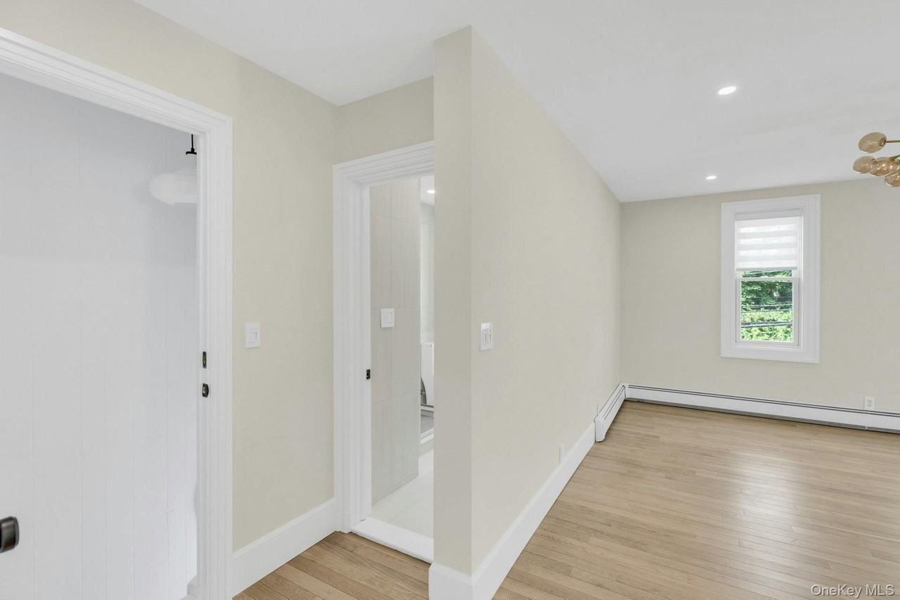 76 Green St #2 - Photo 6 of 28