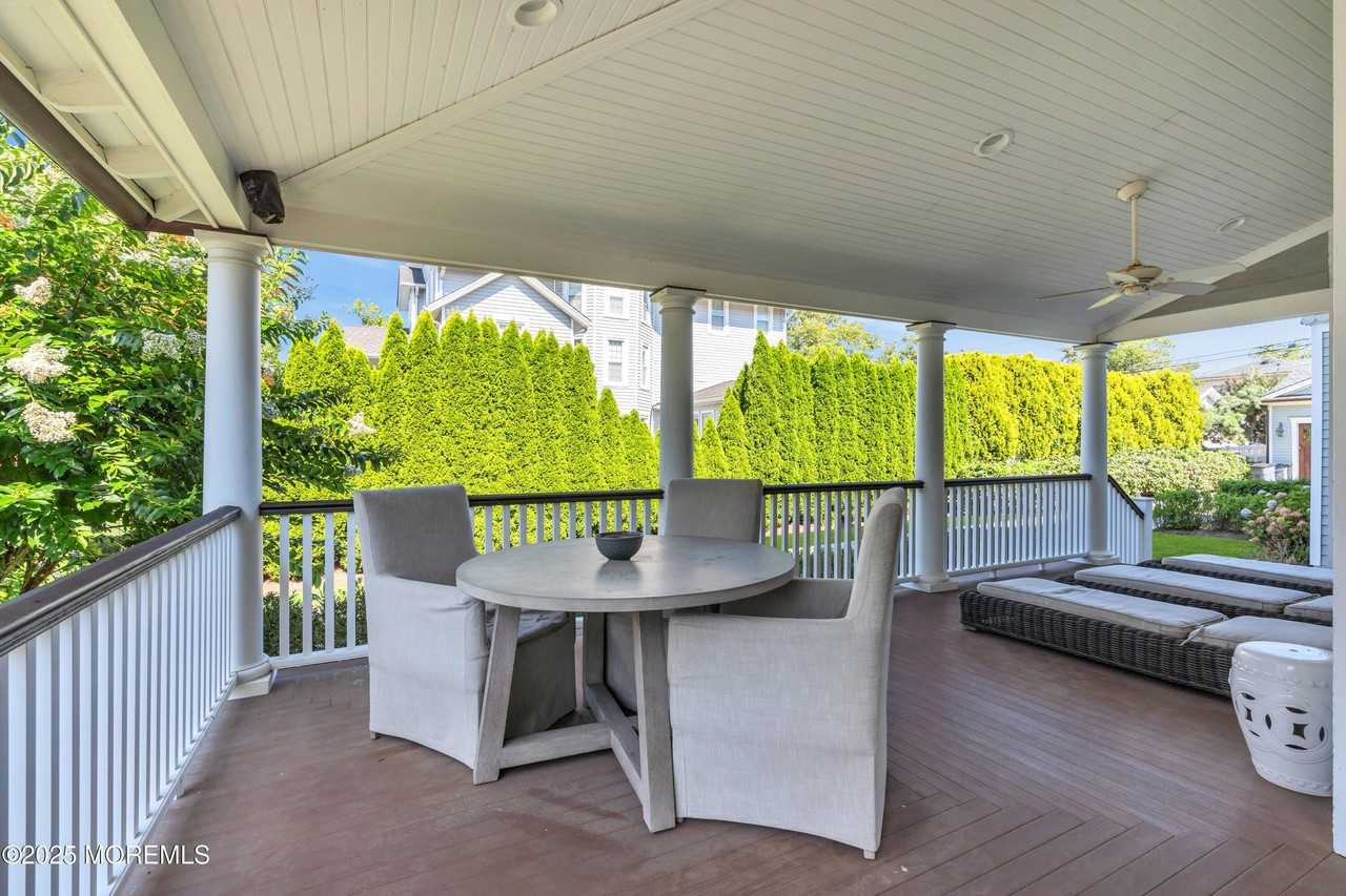 214 Monmouth Ave - Photo 6 of 50