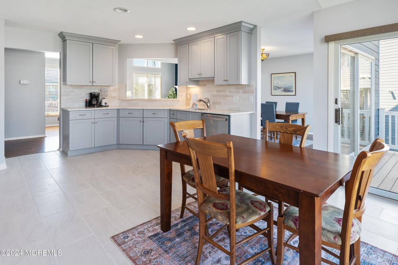 3 Drew Ct - Photo 5 of 27