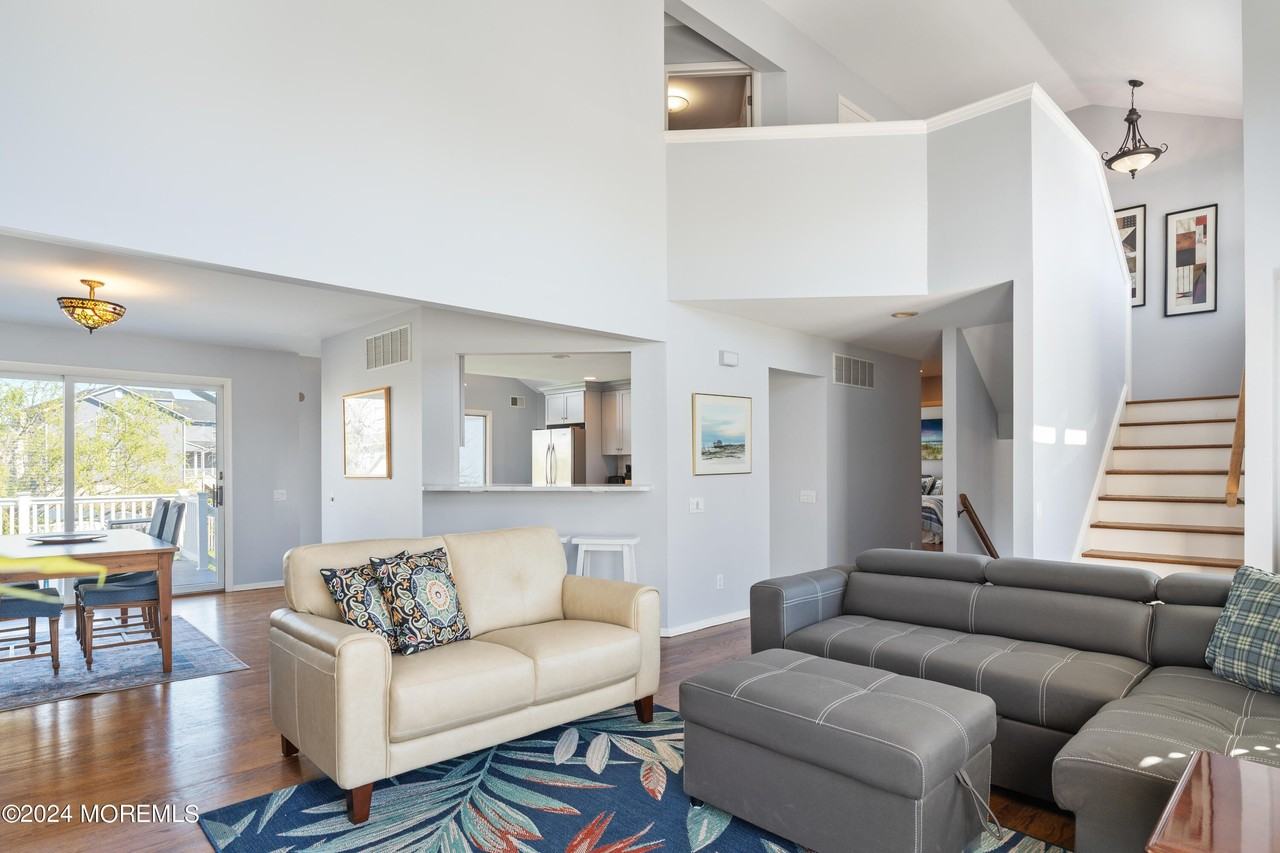 3 Drew Ct - Photo 7 of 27