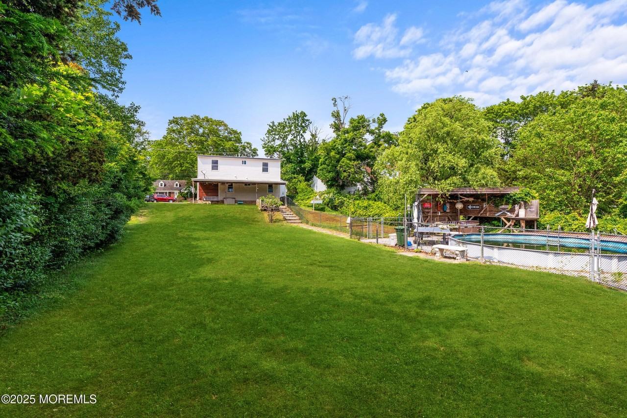 324 Cedar Ave - Photo 4 of 25