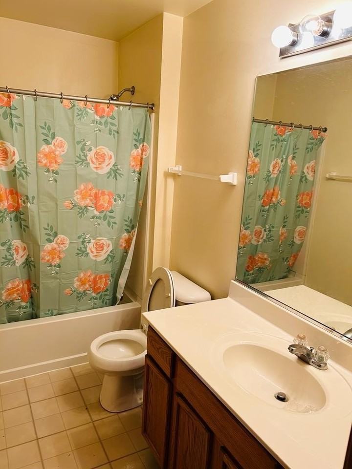 1131 Silverstone Drive #1131 - Photo 5 of 23