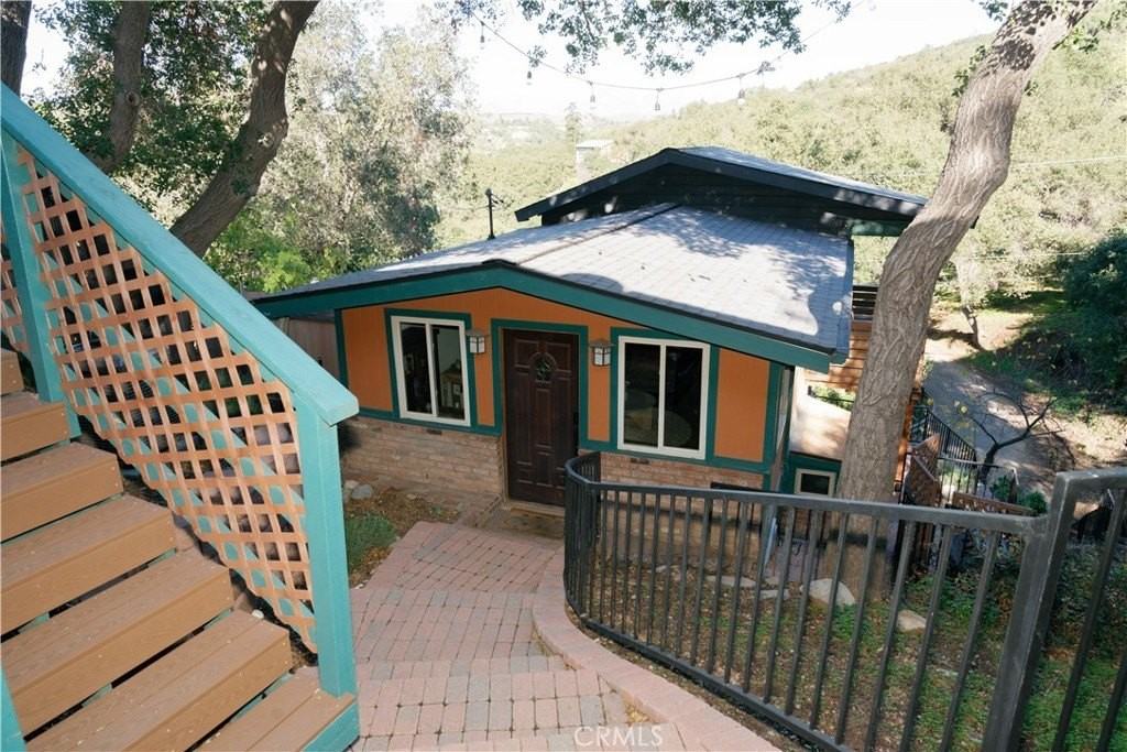 16851 Hay Drive - Photo 3 of 41