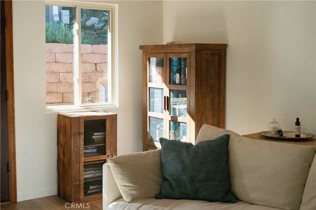 16851 Hay Drive - Photo 7 of 41