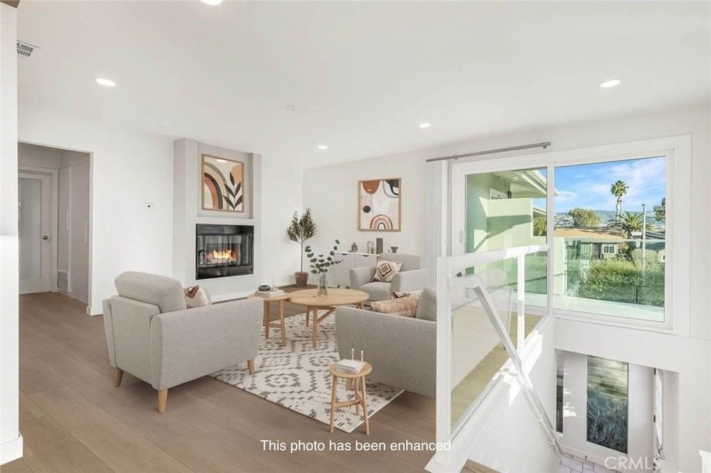 372 Locust Street - Photo 5 of 28