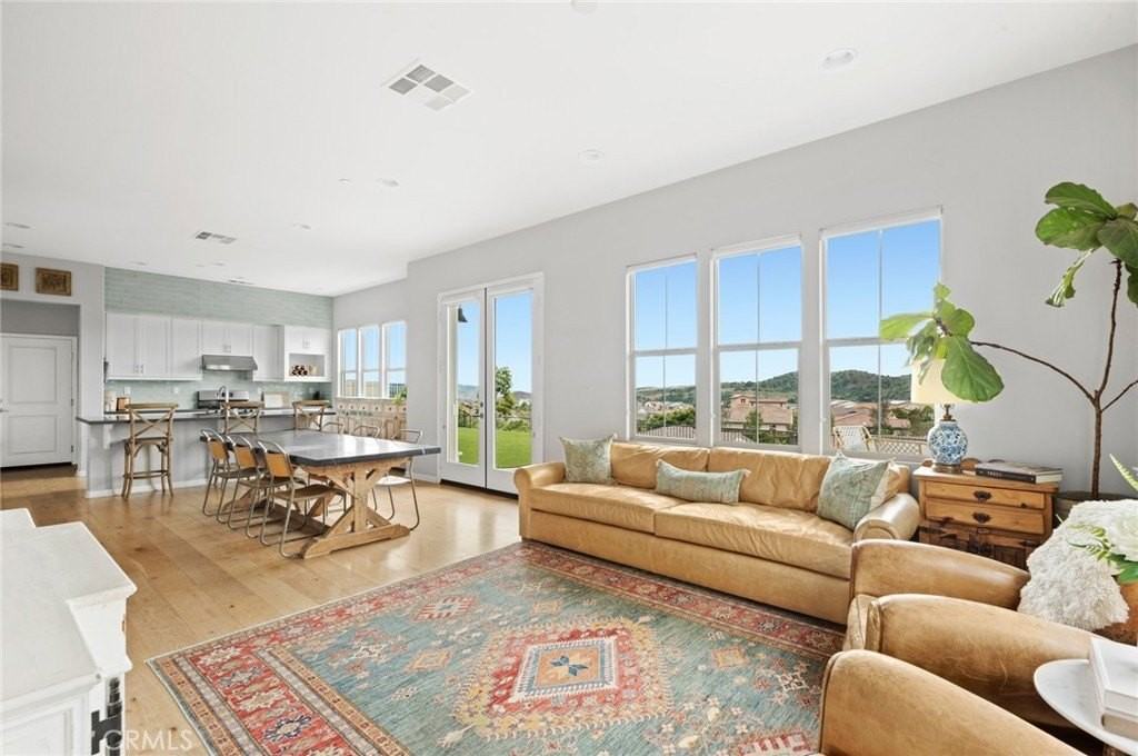 75 Promesa Ave - Photo 7 of 46