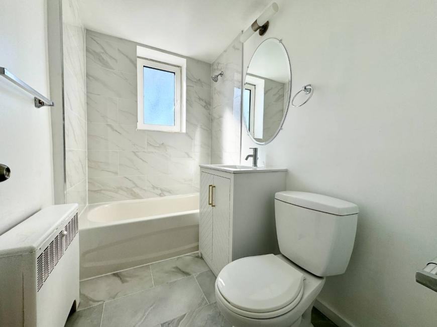 36 Wood Glen Rd - Photo 7 of 10