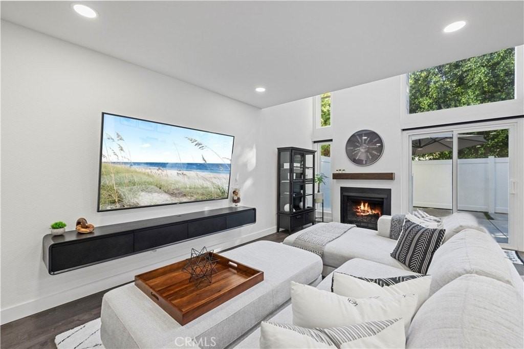 10061 Melinda Way #2 - Photo 3 of 47