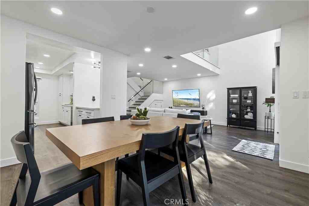 10061 Melinda Way #2 - Photo 5 of 47