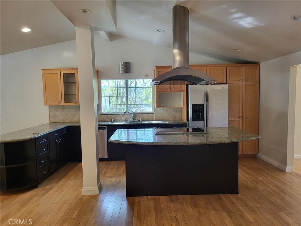 5700 Kelvin Ave - Photo 3 of 22