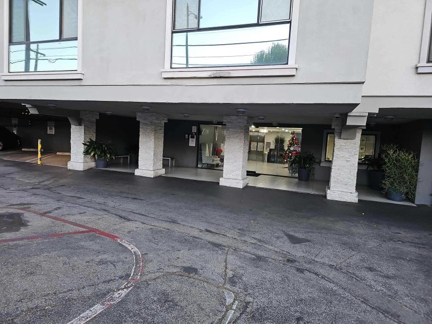 8710 De Soto Avenue - Photo 2 of 10