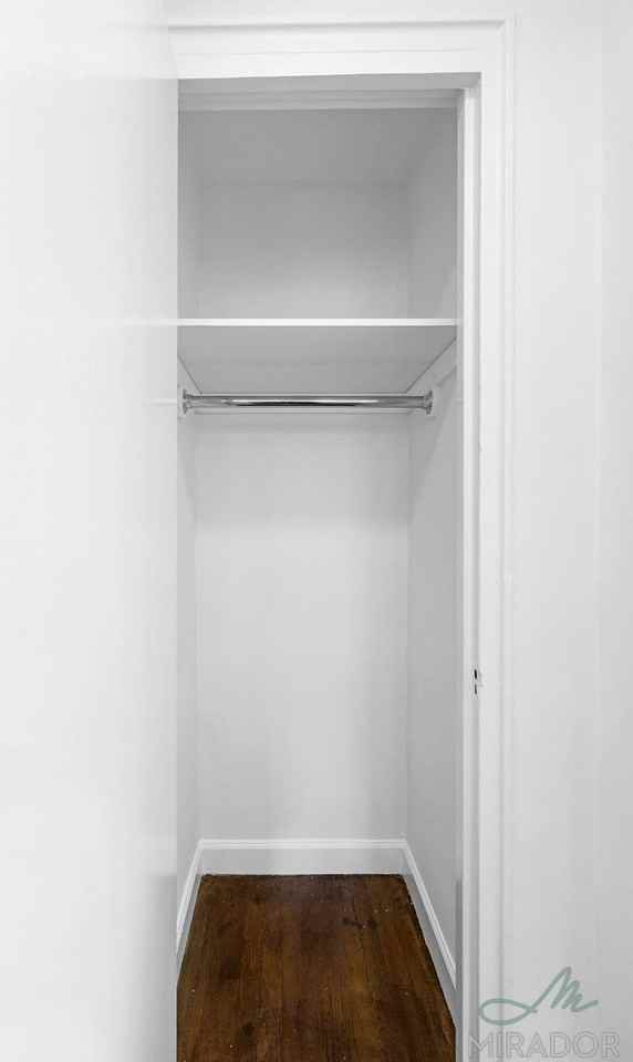 39 West 16th Street - Photo 6 of 10