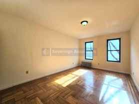 30 Dongan Pl - Photo 1 of 1