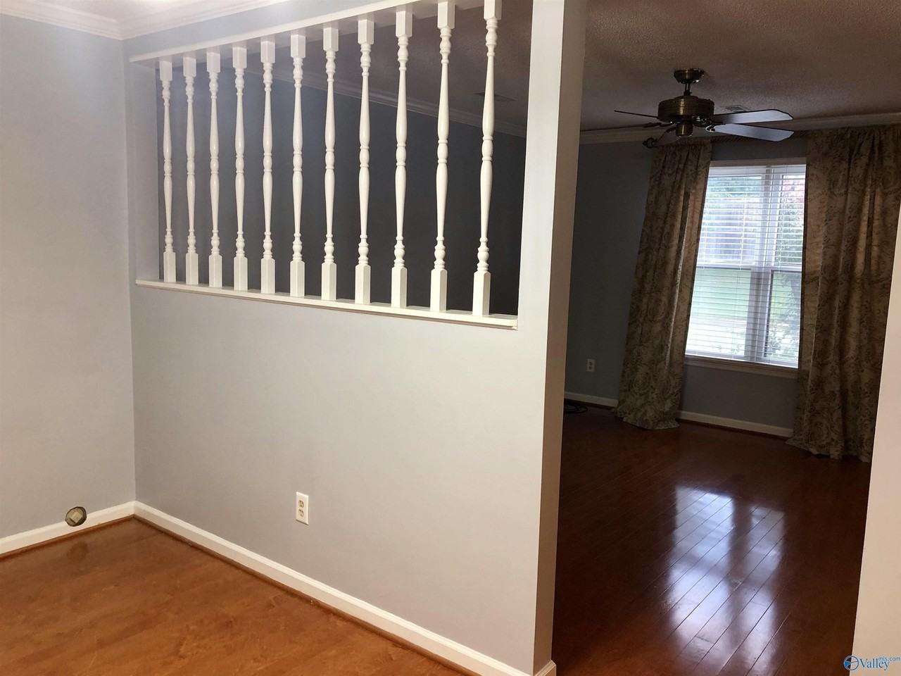 337 Chateau Drive Southwest - Photo 5 of 32