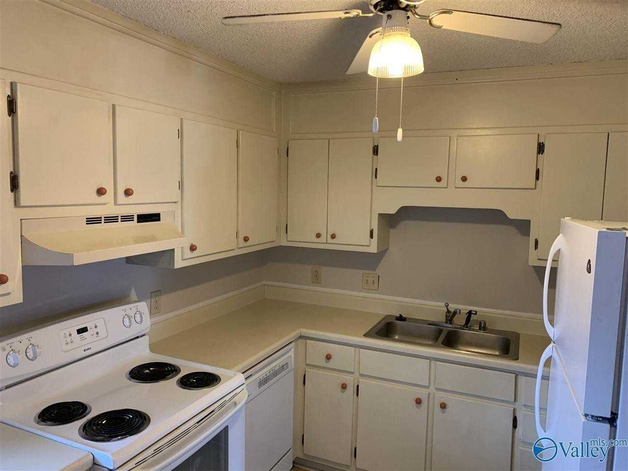 8142 Oldfield Rd Sw #3 - Photo 3 of 9