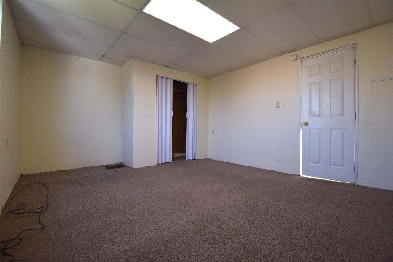 665 Price Street - Photo 6 of 11