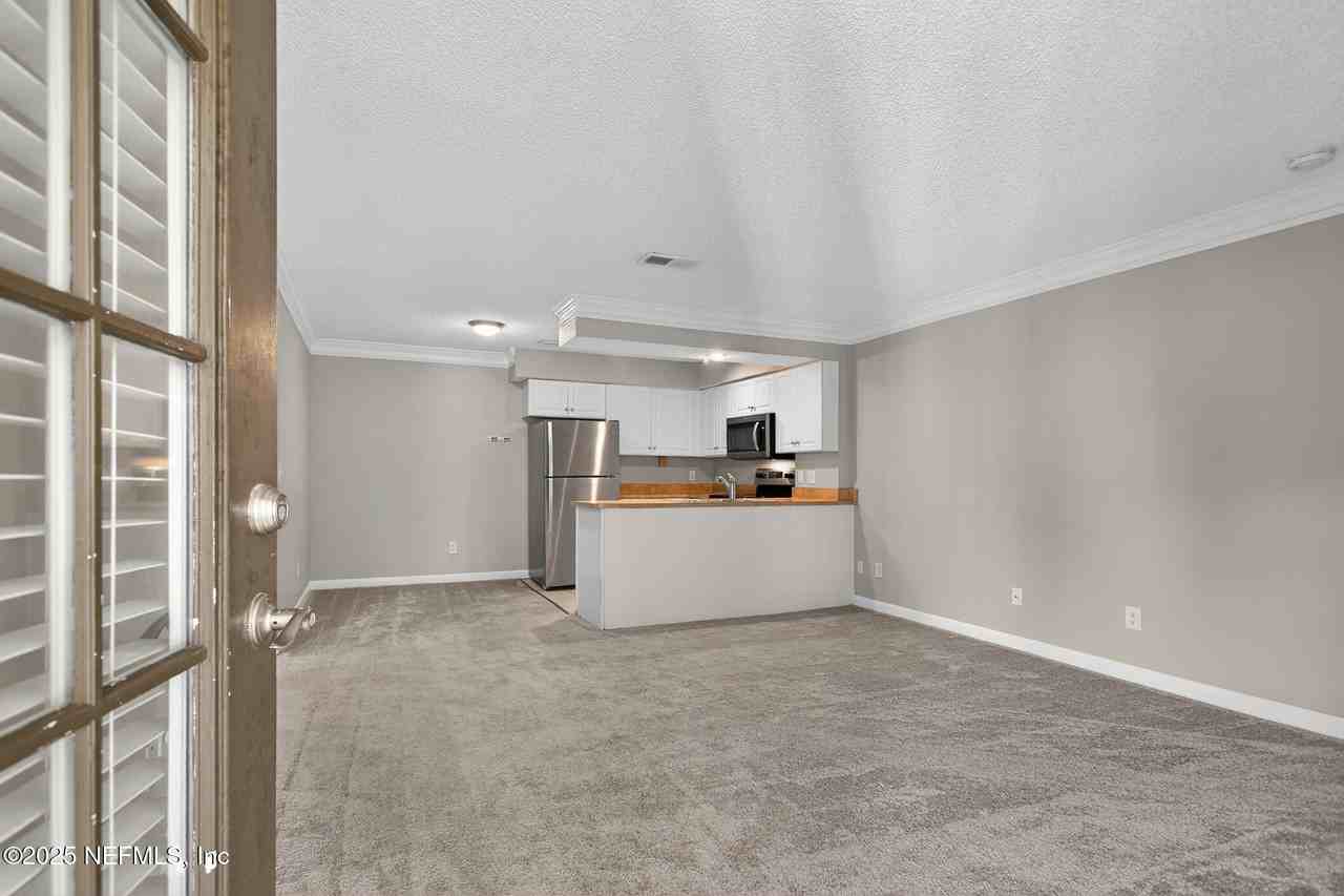 100 Fairway Park Blvd Unit 509 #509 - Photo 4 of 27