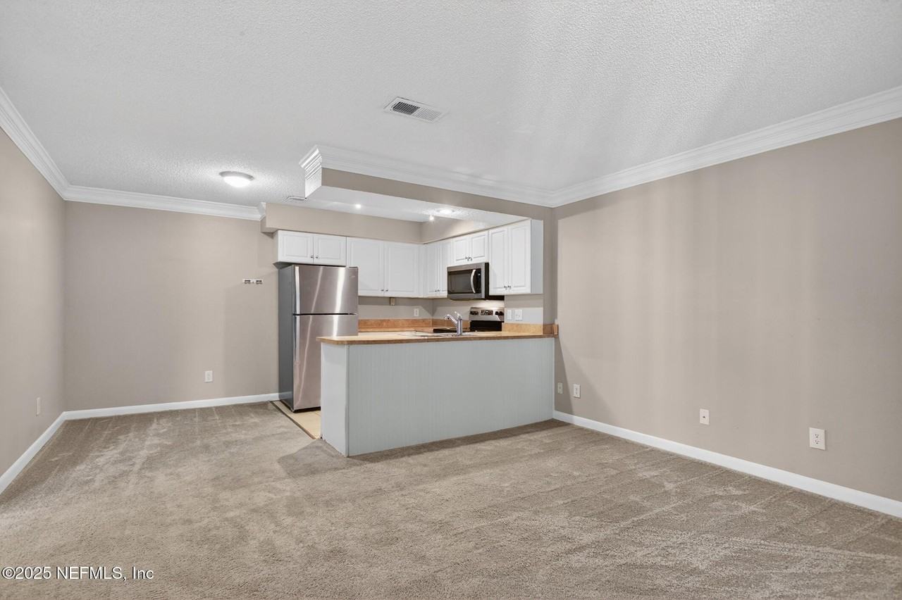 100 Fairway Park Blvd Unit 509 #509 - Photo 5 of 27